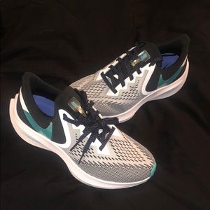 Women’s Nike Zoom Winflo 6